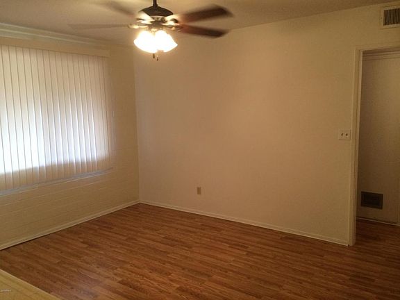 5th image of 10866 W Canterbury Dr