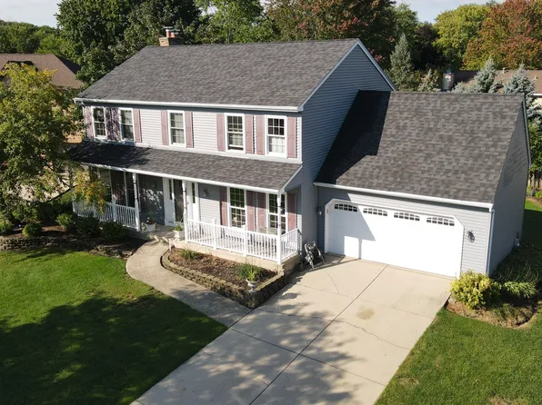 860 Ryan Ct, Batavia, IL 60510