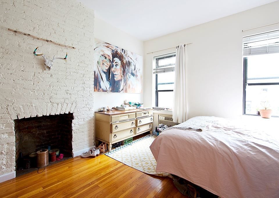 1st image of 275 W 22nd St APT 2A