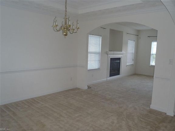 4th image of 817 Antonick Ln