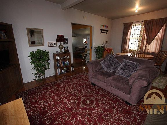 2nd image of 211 S G St