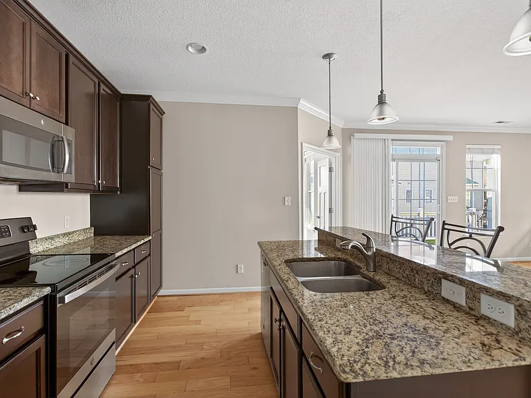 8141 Highland St — Photo 11