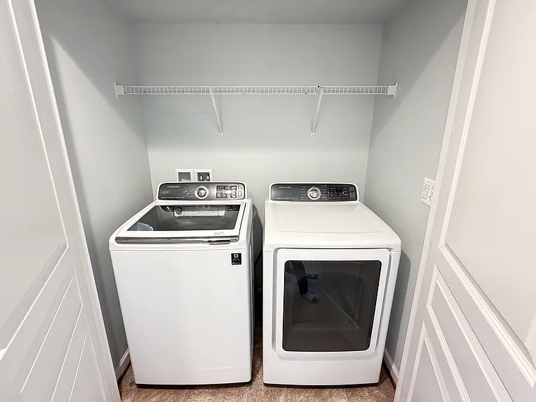 8267 Heritage Crossing Ct — Photo 16