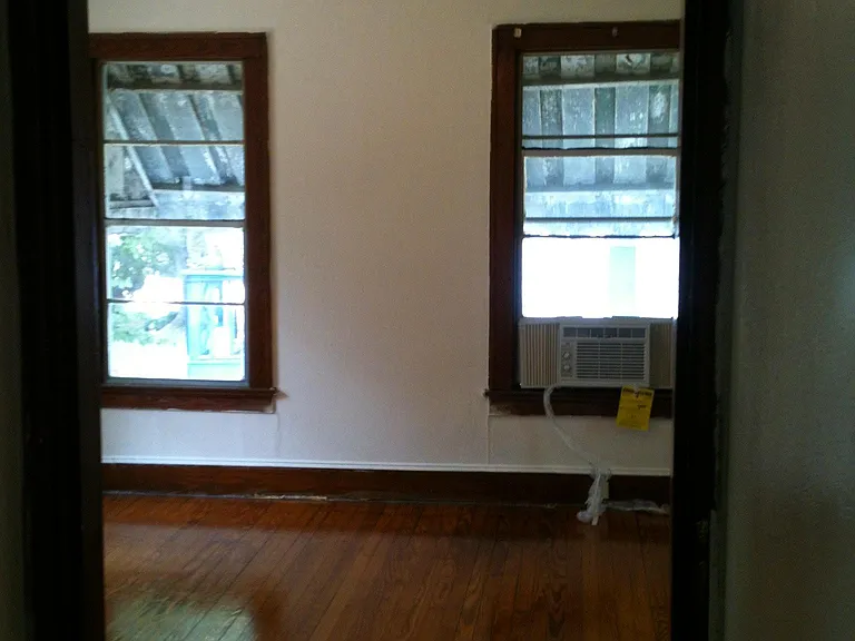 154 E Herndon St #B — Photo 13