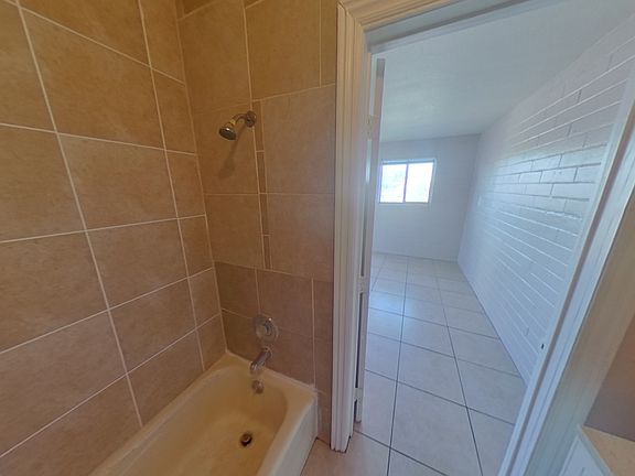 2nd image of 1644 Athol Ave #10844627