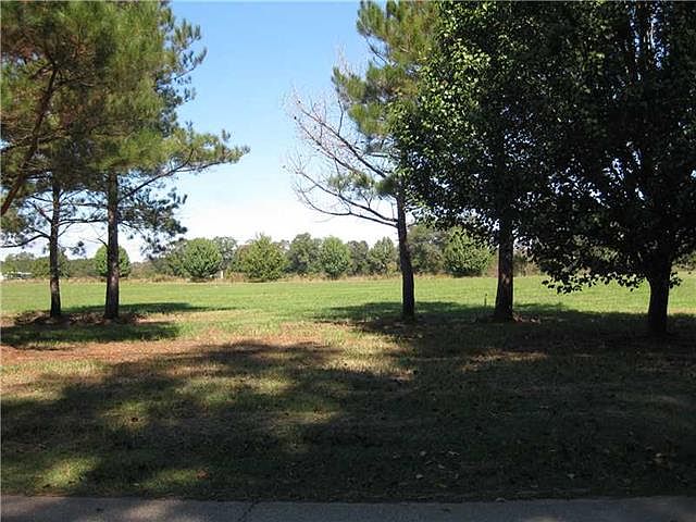 2nd image of Golf Course Rd