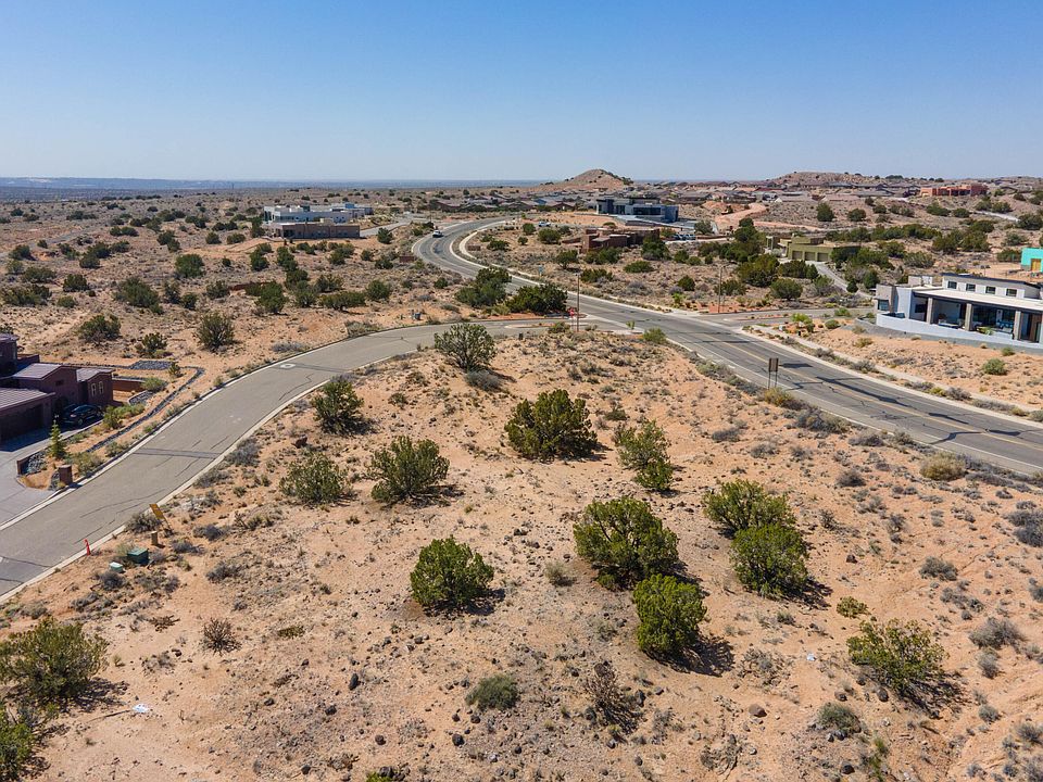 1st image of 2402 Desert Zinnia Rd NE