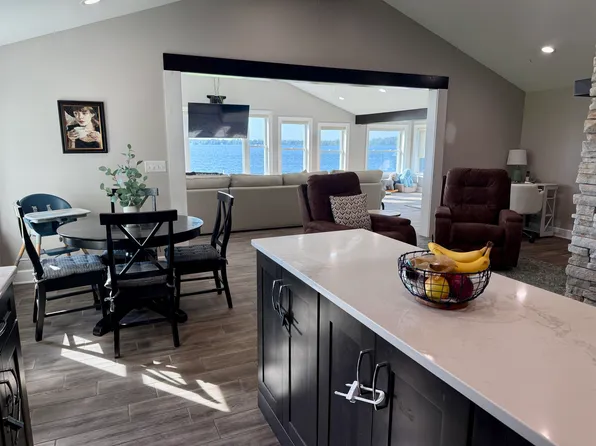 312 Crescent Dr, Massena, NY 13662