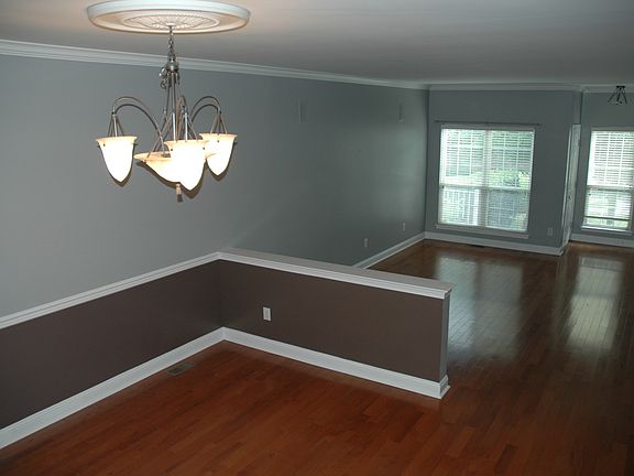 Dining Rm / Living Rm