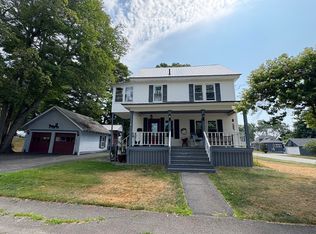 27 Birch St, East Millinocket, ME 04430