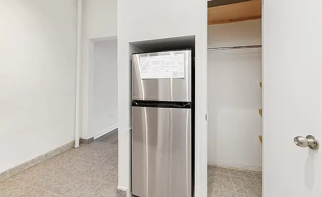 Rented by REAL New York | media 7