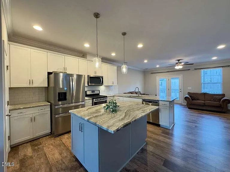 2223 Chattering Lory Ln — Photo 14