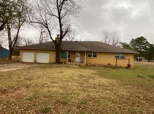 716 S Morgan Rd, Mustang, OK 73064