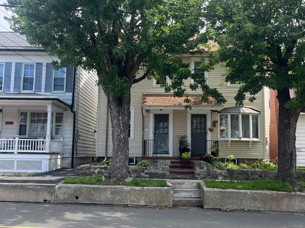 429 Main St