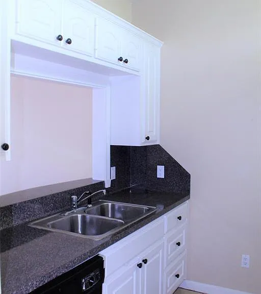 1616 Avenue N #6 — Photo 11
