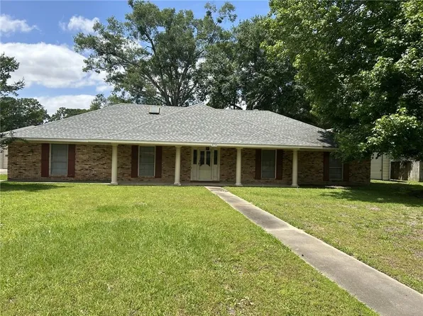 373 Scenic Dr, Ville Platte, LA 70586
