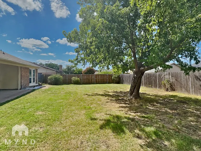 3305 Heritage Ln — Photo 21