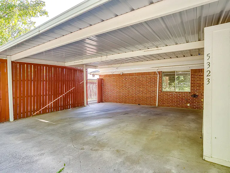 5323 Northridge Blvd — Photo 45