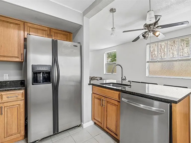 601 Swann Dr #603 — Photo 13
