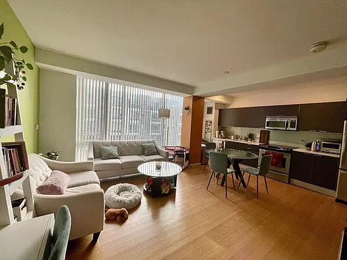 2 Earhart St #512 Photo 1
