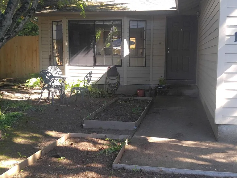 11884 SW Morning Hill Dr — Photo 12