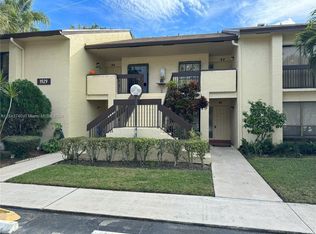 1929 SW 15th St, Deerfield Beach, FL 33442