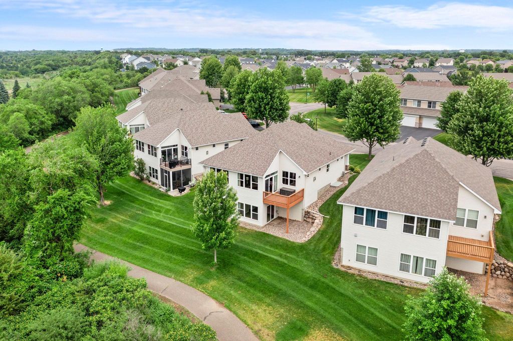 6673 99th St S, Cottage Grove, MN - View 2