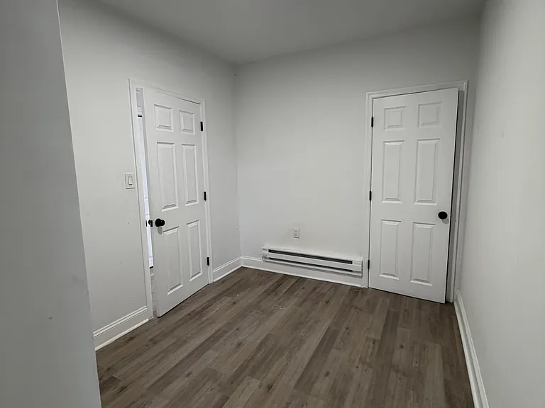 6415 Glenmore Ave #2 — Photo 10