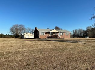264 Lagrange Ave, Kilmarnock, VA 22482