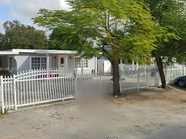 3427 NW 101st St, Miami, FL 33147