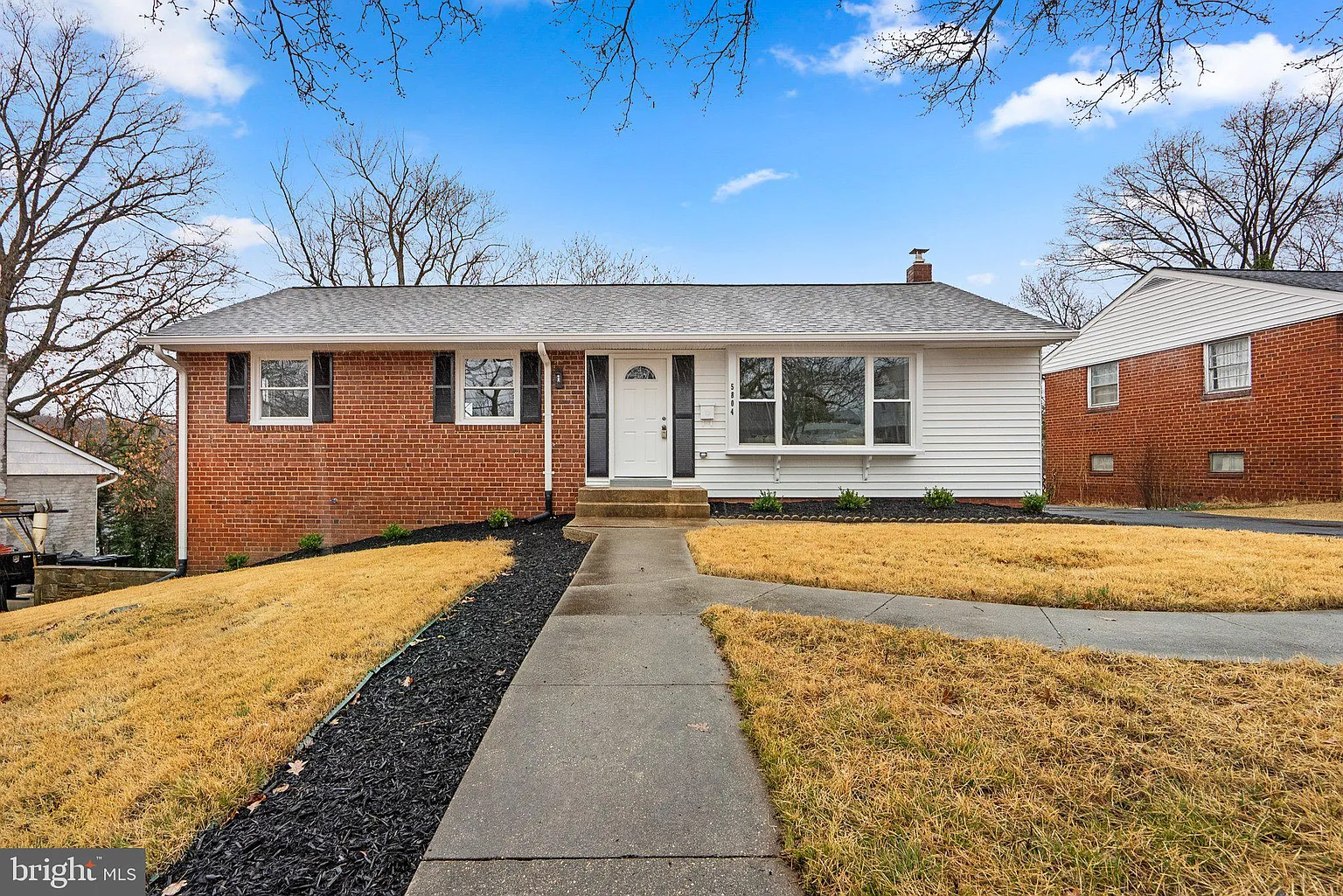5804 Mentana St photo 1