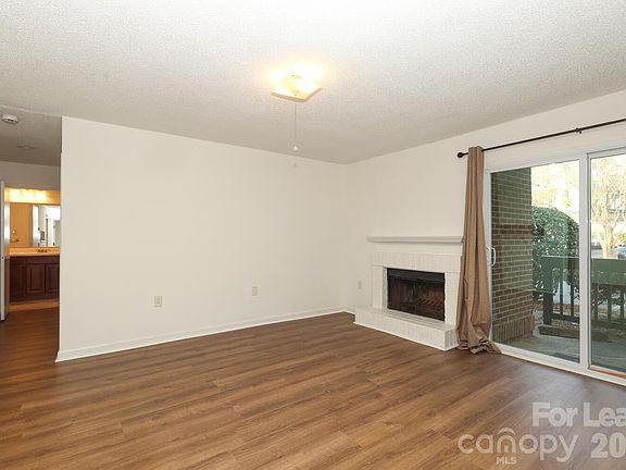 3rd image of 4912 Sardis Rd APT F