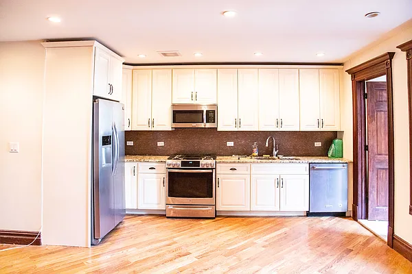 Rented by Nooklyn NYC LLC | media 3