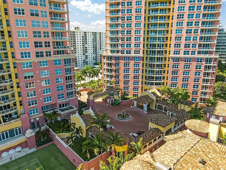 2110 N Ocean Blvd #8A — Photo 5
