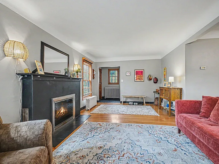 4937 Clinton Ave — Photo 2