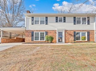 441 Aragona Dr, Vinton, VA 24179