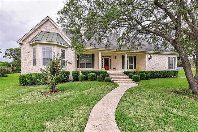 1st image of 200 W Legend Oaks Dr