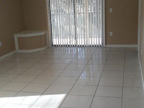 3rd image of 2520 S Oak Ave APT A
