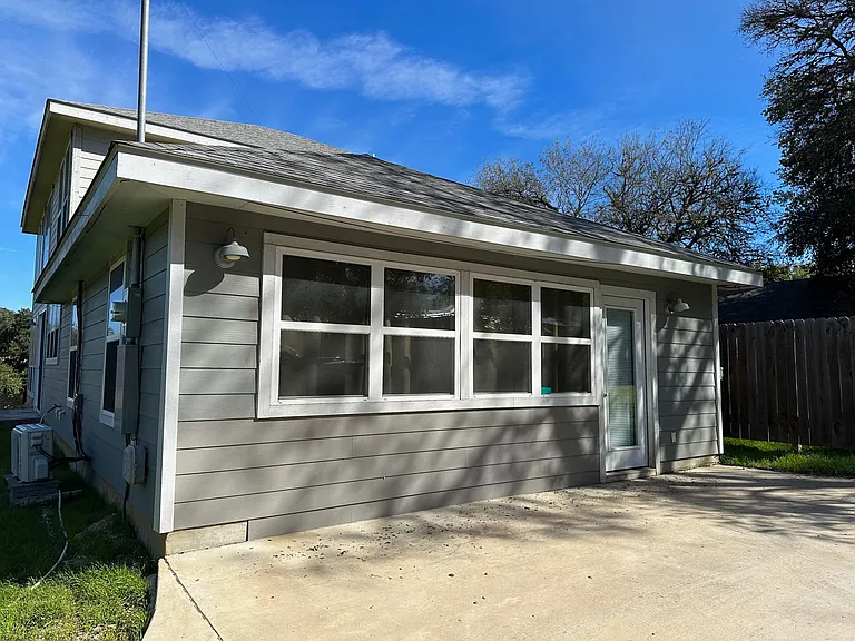 1419 Alamo St #B — Photo 2