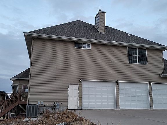 5th image of 3030 11th Ave