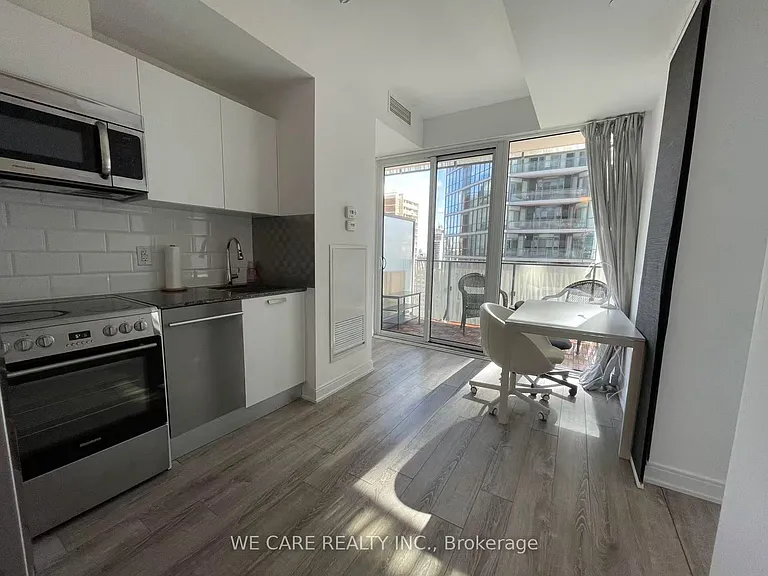 42 Charles St E #1503 — Photo 3