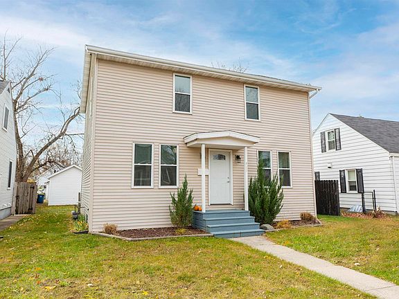 2nd image of 427 N Wenger Ave