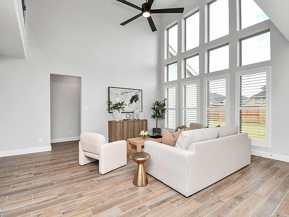4th image of 4827 Highland Stream Ct