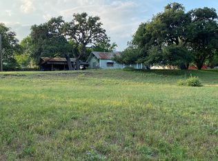 1007 Cypress St, Bandera, TX 78003
