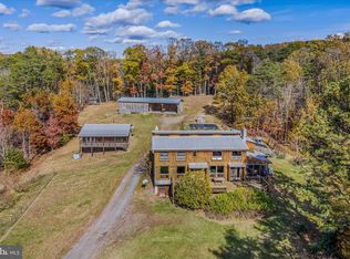 3041 Pine Grove Rd, Berkeley Springs, WV 25411