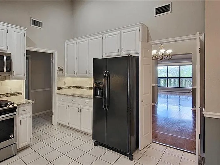 8900 Mariscal Canyon Dr — Photo 9