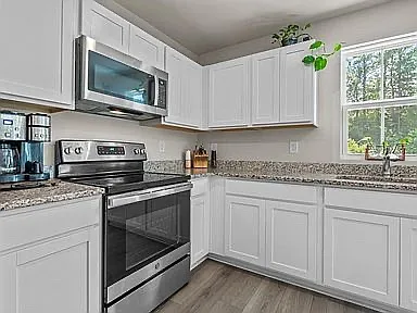 142 Villa Grande St #C — Photo 15