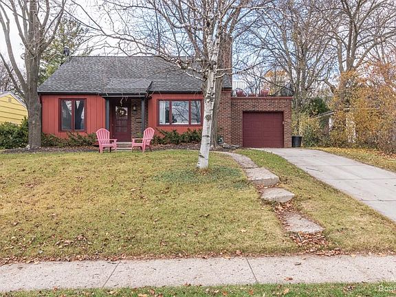 2nd image of 719 Collegewood Dr