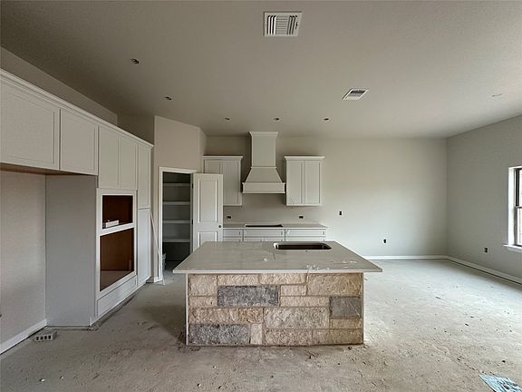 4th image of 132 Lasso Loop