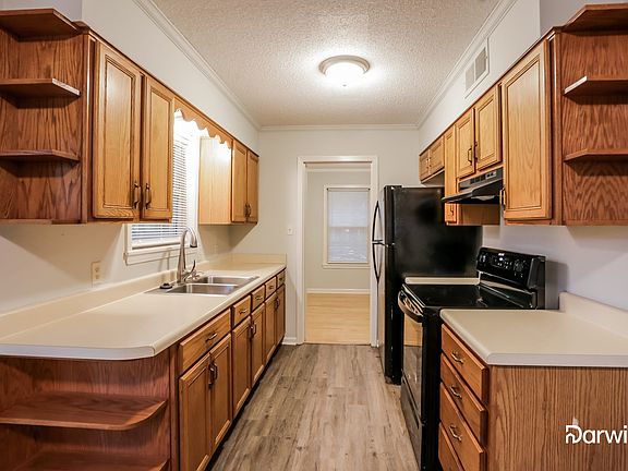 4th image of 1176 Cedar Cir S